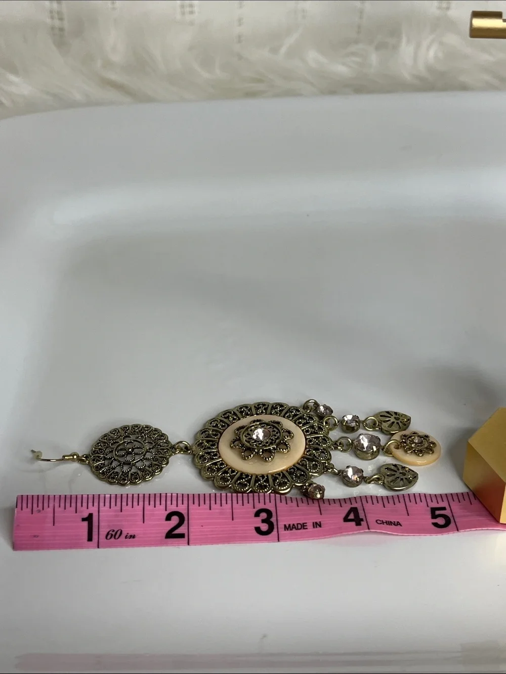 Vintage-Inspired Gold and Cream Filigree Dangle Earrings